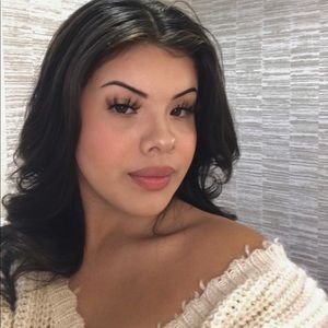 Meet your Posher, Alexxis